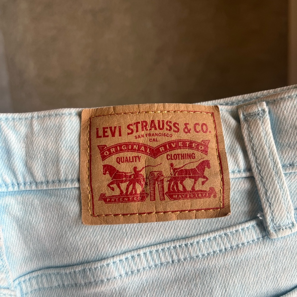 Levi’s “Wedgie Skinny” jeans
